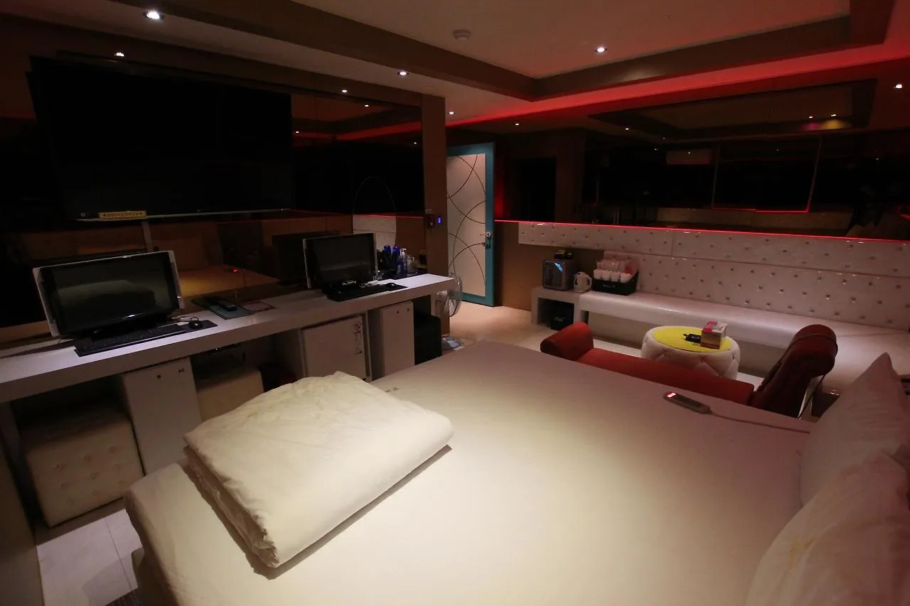 V1 Motel Busan