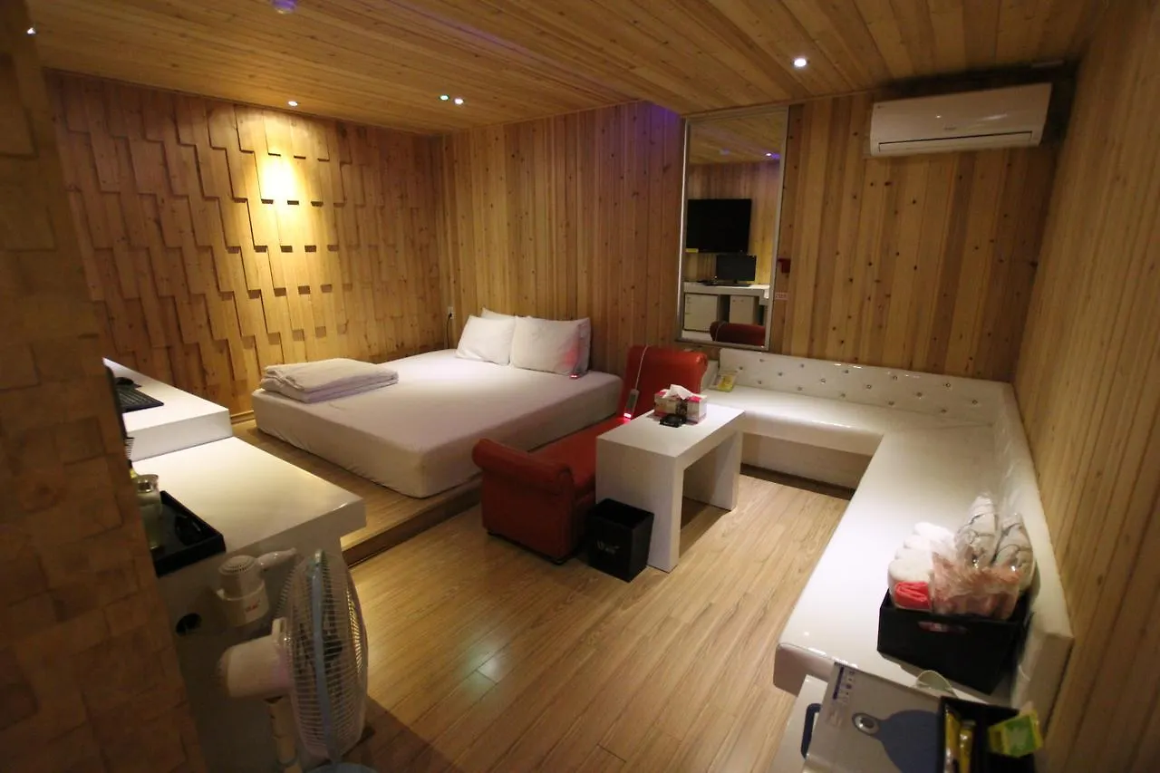 V1 Motel Busan
